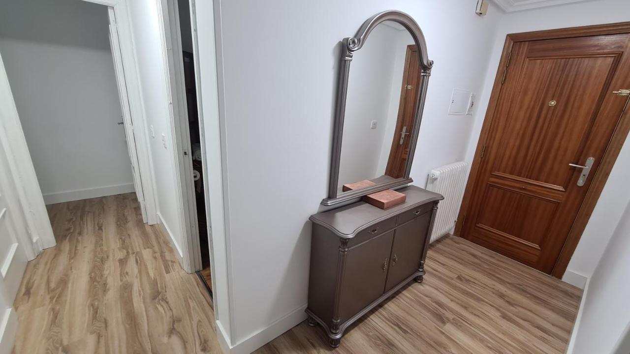 Www Sanmartinplaza Es En El Corazon Del Casco Historico Apartment Леон Екстериор снимка