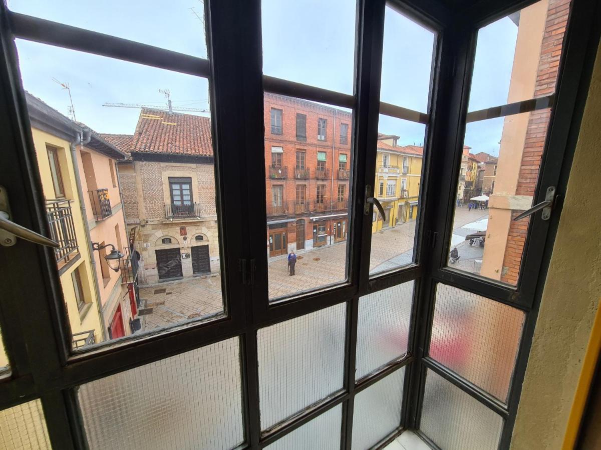 Www Sanmartinplaza Es En El Corazon Del Casco Historico Apartment Леон Екстериор снимка