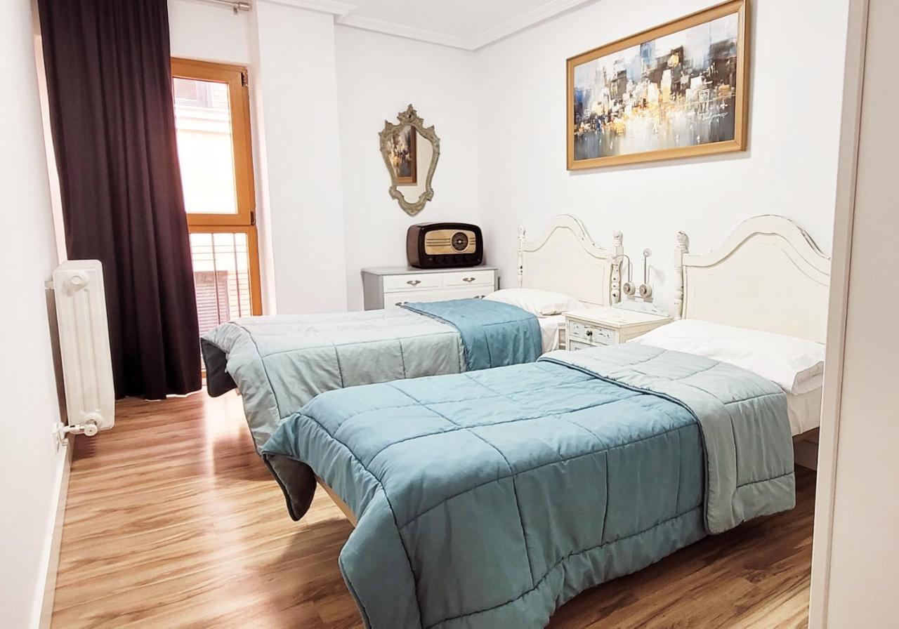 Www Sanmartinplaza Es En El Corazon Del Casco Historico Apartment Леон Екстериор снимка